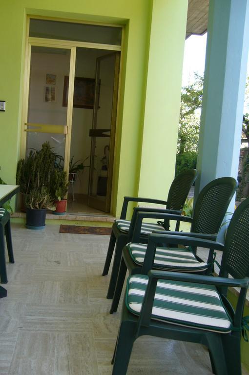 קיאנצ'נו טרמה Albergo Villa Canapini מראה חיצוני תמונה