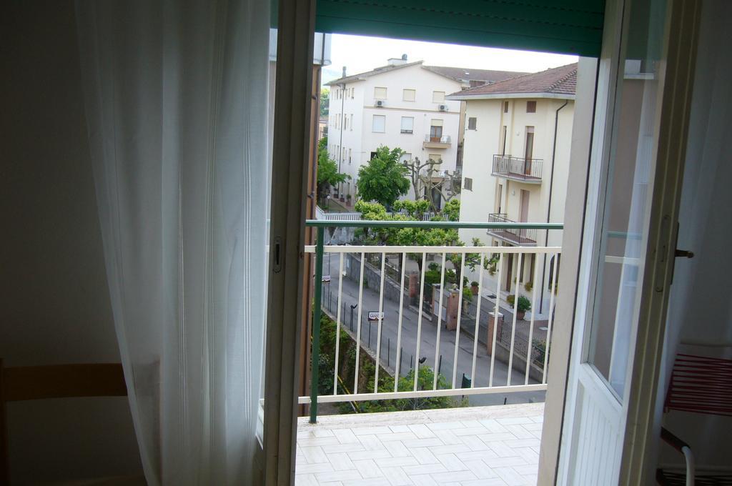 קיאנצ'נו טרמה Albergo Villa Canapini מראה חיצוני תמונה