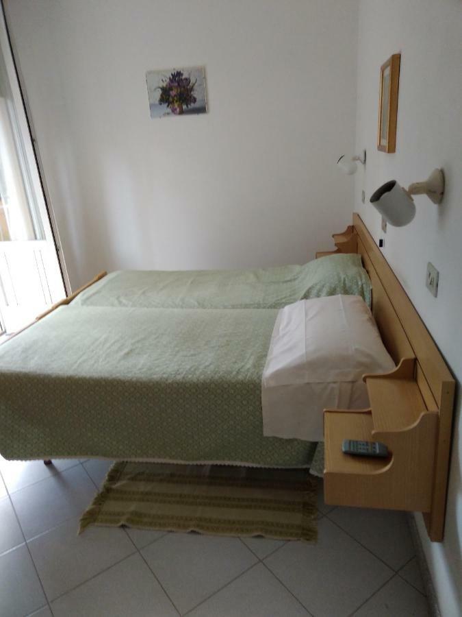 קיאנצ'נו טרמה Albergo Villa Canapini מראה חיצוני תמונה